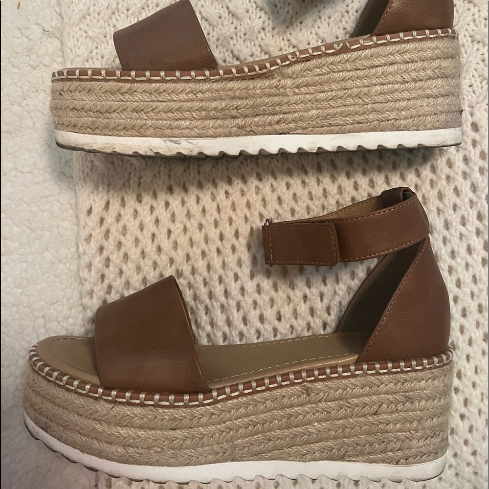 Brown Platform Heel Sandals!